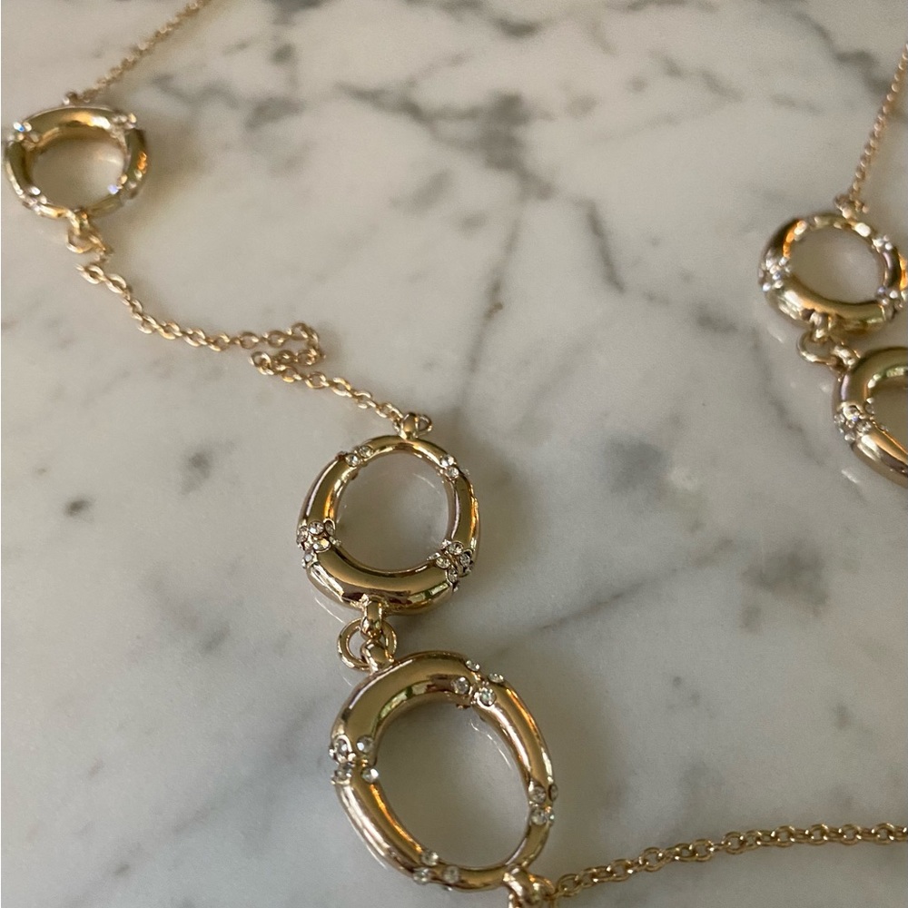 Gold and rhinestone 18” necklace